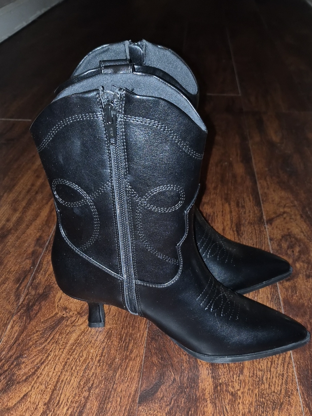 Universal Thread Black Faux-Leather Ankle Western Heeled Boots